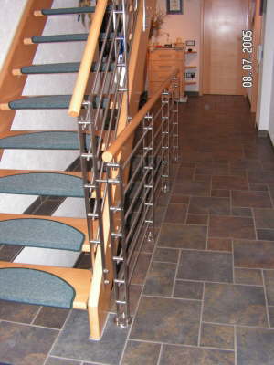 Treppenanlage in Buche natur